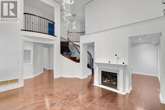 12 Fort Williams Dr in Brampton, ON - Building Photo - Building Photo