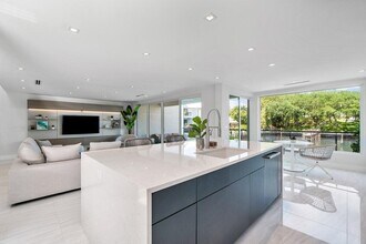 5284 Boca Marina Cir S in Boca Raton, FL - Building Photo - Building Photo