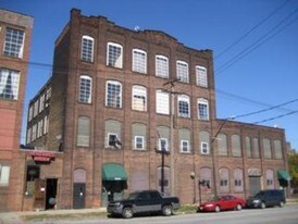 4059 St. Clair Ave in Cleveland, OH - Building Photo