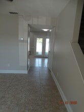 1325 Greendale Ave in Fort Walton Beach, FL - Foto de edificio - Building Photo