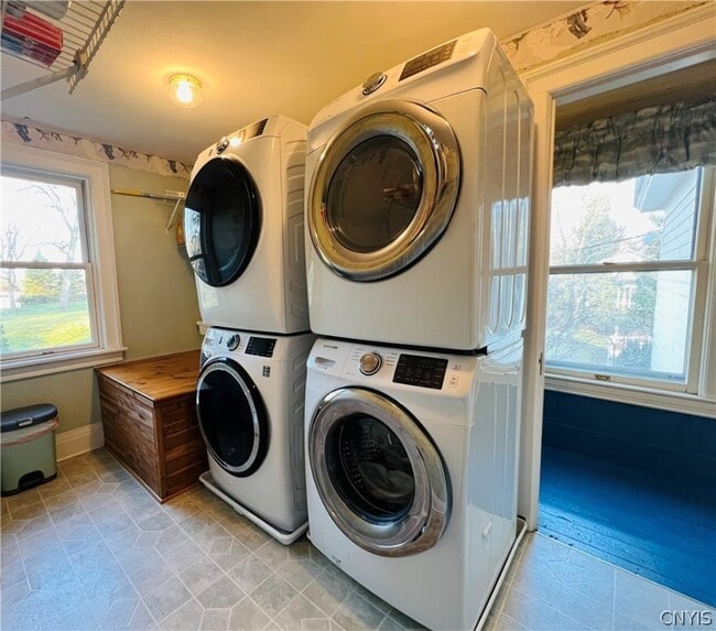 property at 1870 W Lake Rd