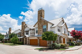 Cortland at Fredericksburg in San Antonio, TX - Building Photo - Building Photo