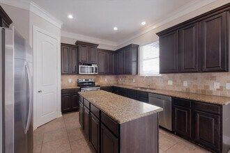 11338 Begonia rock in San Antonio, TX - Building Photo - Building Photo