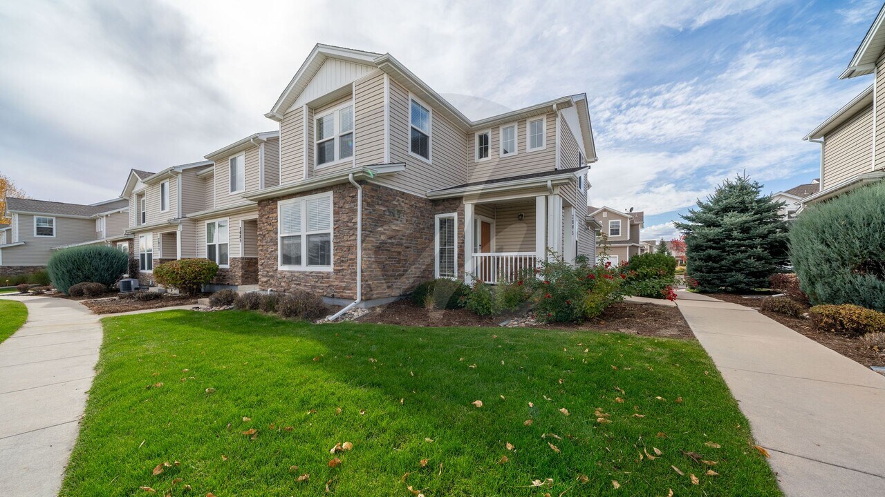 7093 Red Sand Grove in Colorado Springs, CO - Building Photo