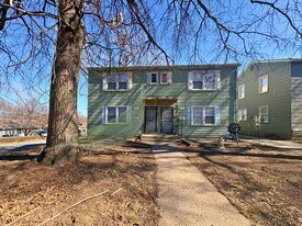 1231 N Cottage Ave in Independence, MO - Building Photo