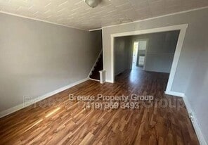 517 E Vine St in Lima, OH - Building Photo