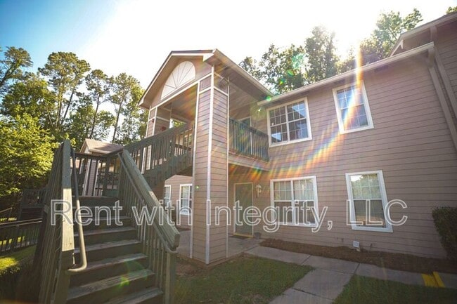 property at 1100 Greentree Ct