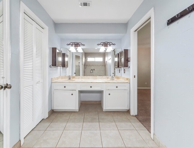 property at 2304 Colleen Dr