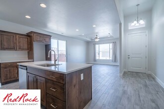 3521 175 N St in Hurricane, UT - Building Photo - Building Photo
