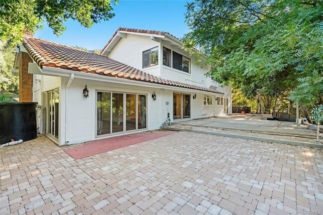 119 Bell Cyn Rd in Bell Canyon, CA - Building Photo - Building Photo