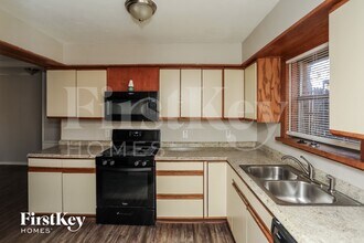 417 Lakeside Dr in Irving, TX - Building Photo - Building Photo