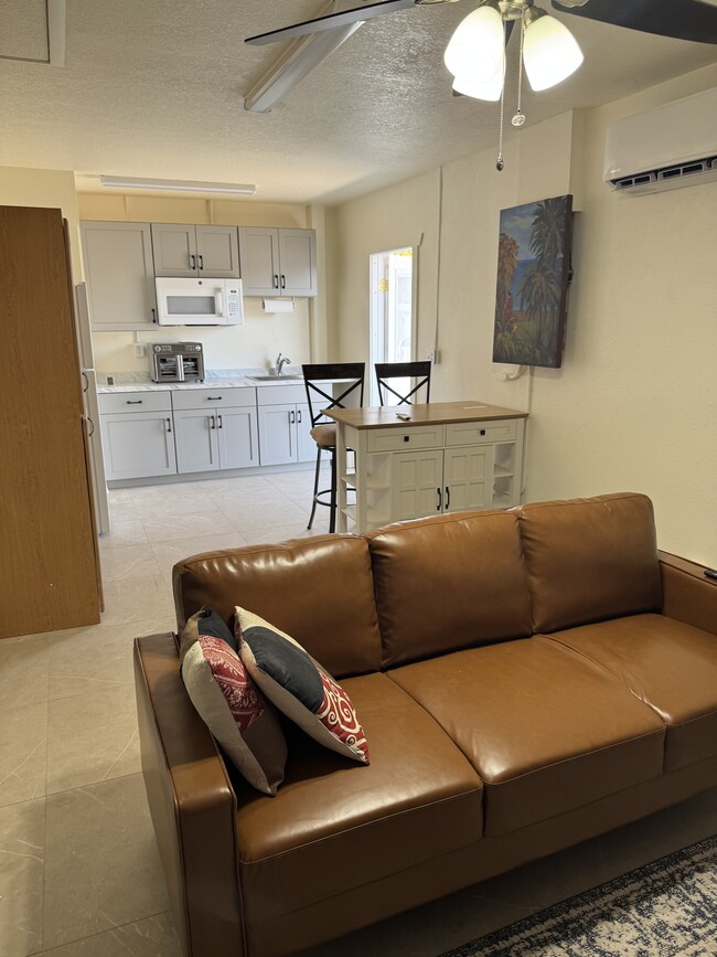 1245 Kensington St, Unit 1