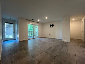 1041 Churchill Downs Ct in Charlotte, NC - Building Photo - Building Photo