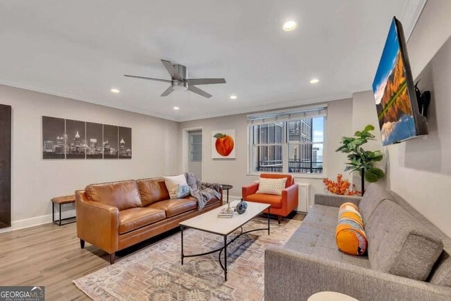 property at 300 Peachtree St NE