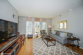 1250 S Michigan Ave in Chicago, IL - Building Photo - Building Photo