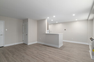 The Ridge Apartments in Philadelphia, PA - Building Photo - Interior Photo