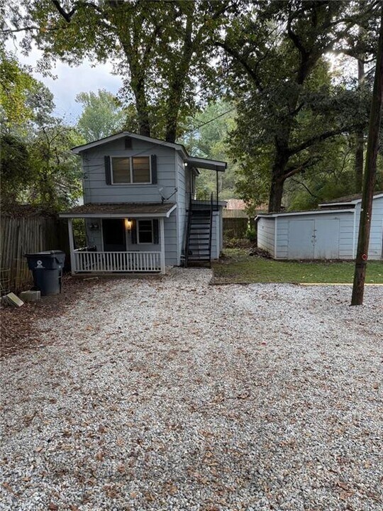 108 Lambert Dr in Stockbridge, GA - Foto de edificio