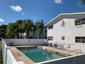 Magnolia Apartments in Melbourne, FL - Foto de edificio - Building Photo