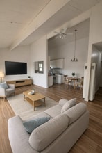 39 Jade Ct, Unit 4 in Novato, CA - Foto de edificio - Building Photo