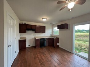 210 Bogart Blvd in St. Clair, MO - Building Photo - Building Photo