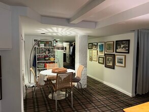 1340 31st St NW, Unit Georgetown Garden Apt in Washington, DC - Foto de edificio - Building Photo