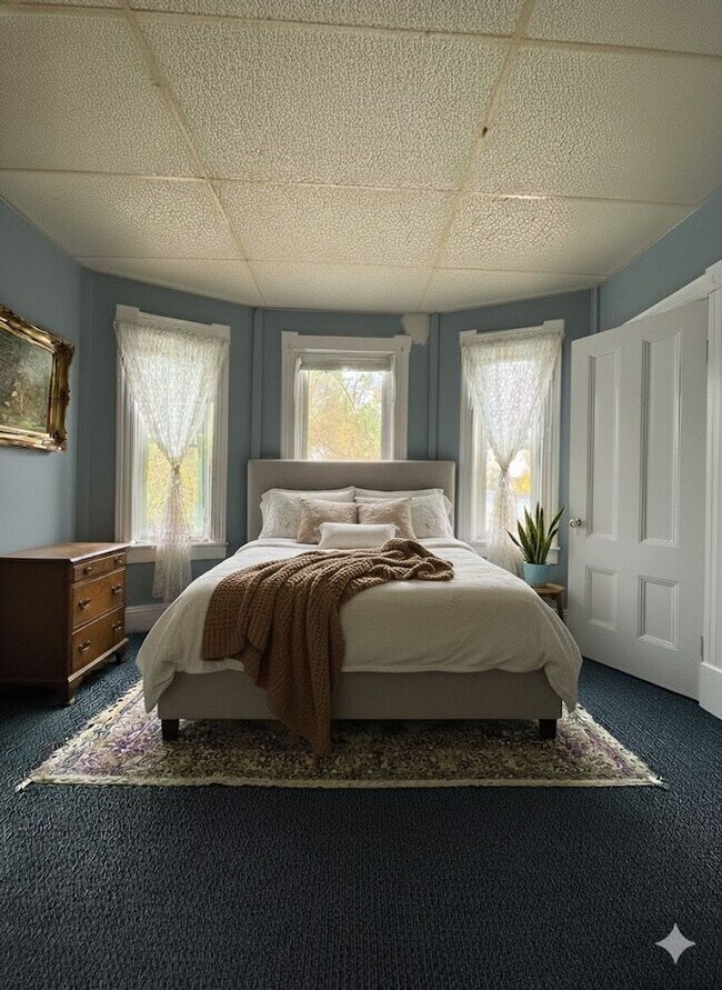 5 Ellis Ave in Lowell, MA - Building Photo - Building Photo