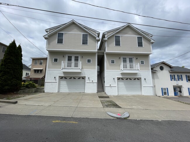 property at 5 Hewitt St