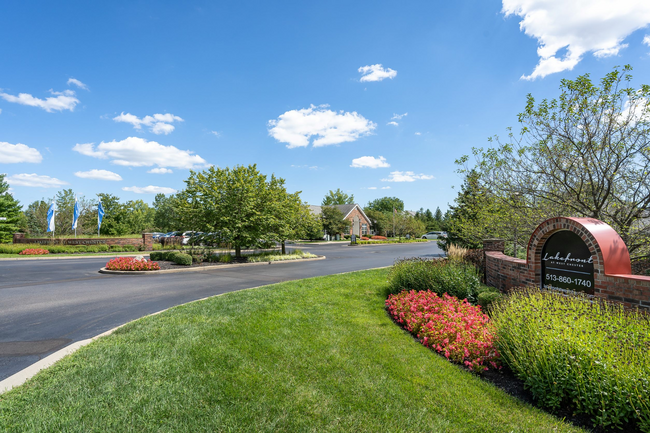 Lakefront at West Chester in West Chester, OH - Building Photo - Building Photo