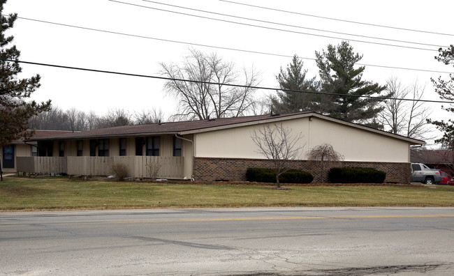 Sandalwood Apartments in Alexandria, IN - Building Photo - Building Photo