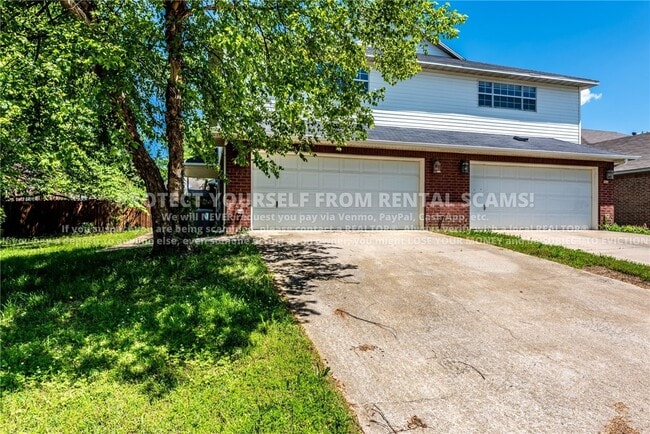 property at 2554 W Houston St