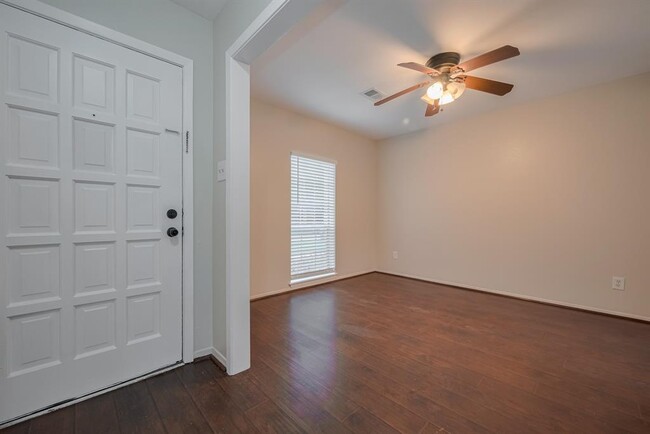 8119 La Roche Ln in Houston, TX - Building Photo - Building Photo