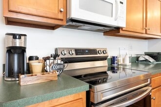 528 University Ave, Unit A in Louisville, KY - Building Photo - Building Photo