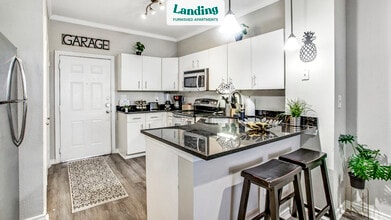 2403 N Washington Ave-Unit -136.1272408 in Dallas, TX - Building Photo - Building Photo