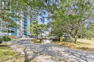 1440-1440 Lawrence Ave W in Toronto, ON - Building Photo - Building Photo