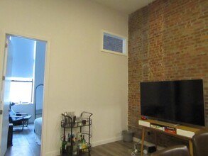 139 Newark Ave in Jersey City, NJ - Building Photo - Building Photo