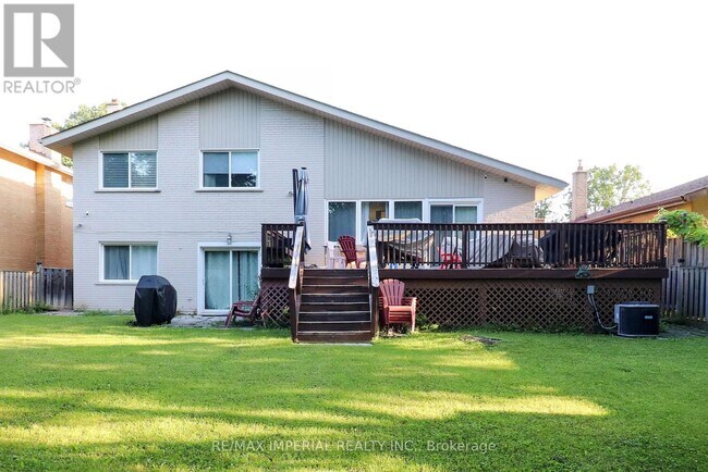 329 Homewood Ave in Toronto, ON - Building Photo - Building Photo