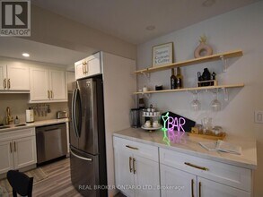 1004 Dashwood Ct in Pickering, ON - Building Photo - Building Photo