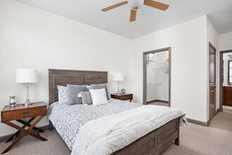 Cosmopolitan on the Canal in Indianapolis, IN - Building Photo - Interior Photo