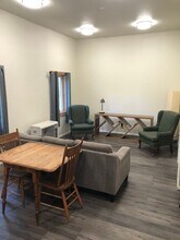 1916 Perkins Dr in Fairbanks, AK - Building Photo - Building Photo