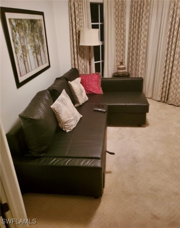 property at 10072 Oakhurst Way