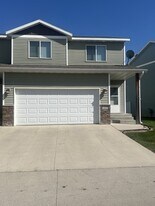 4272 51st St S in Fargo, ND - Building Photo