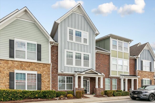 627 Balsam Fir Dr in Cary, NC - Building Photo - Building Photo