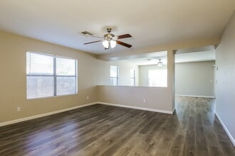 3649 E Constitution Dr in Gilbert, AZ - Building Photo - Building Photo