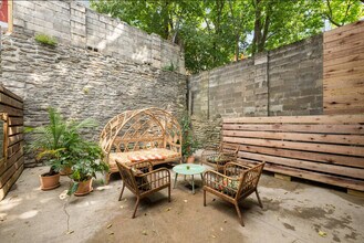 2 Hust Alley in Cincinnati, OH - Foto de edificio - Building Photo