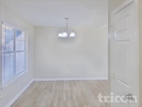 868 Asbury Way in Lithonia, GA - Foto de edificio - Building Photo