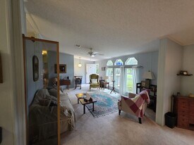 858 E Winnetka St in Hernando, FL - Building Photo