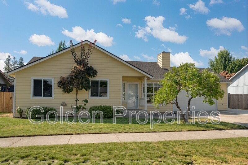 1178 Tanager Ave in Hayden, ID - Building Photo