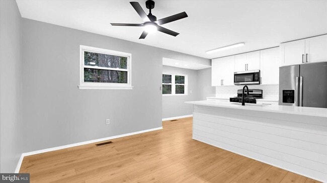 8009 Nolcrest Rd in Glen Burnie, MD - Building Photo - Building Photo