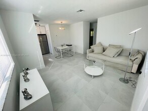 1515 NE 110th St in Miami, FL - Building Photo - Building Photo