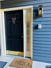 372 Cambridge Dr in Ramsey, NJ - Building Photo - Building Photo